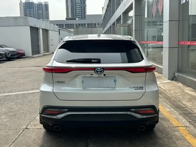 Toyota Harrier — Фото автомобиля 5