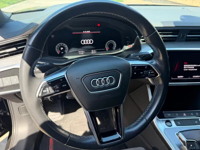 Audi A6L — Фото автомобиля 9