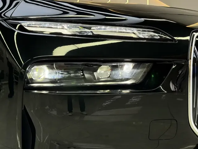 BMW BMW 7 Series 2023 Model 740Li Premium Luxury Package — Фото автомобиля 7