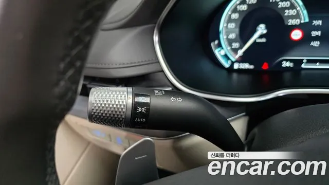 Genesis G80 Бензин 3.5 турбо AWD — Фото автомобиля 8