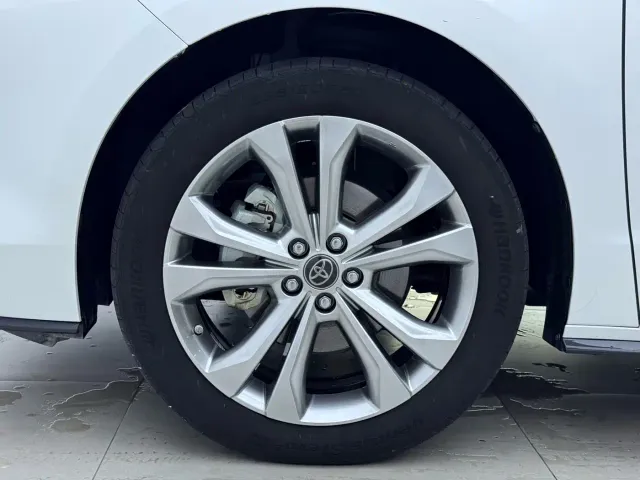 Toyota Sienna — Фото автомобиля 18