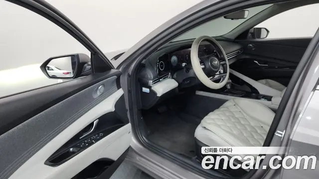Hyundai Avante CN7 — Фото автомобиля 10