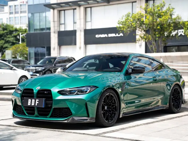 Фотография автомобиля — BMW M4
