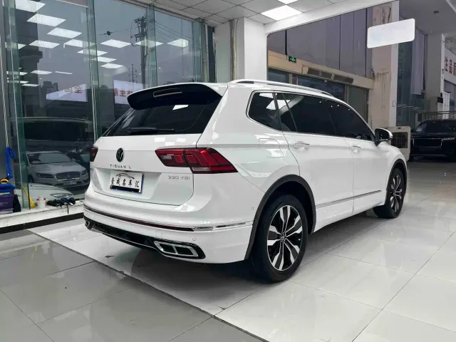 Volkswagen Tiguan L — Фото автомобиля 7