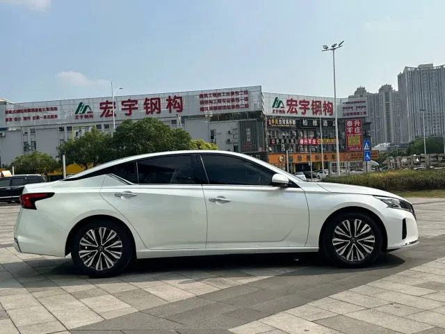 Nissan Teana — Фото автомобиля 5