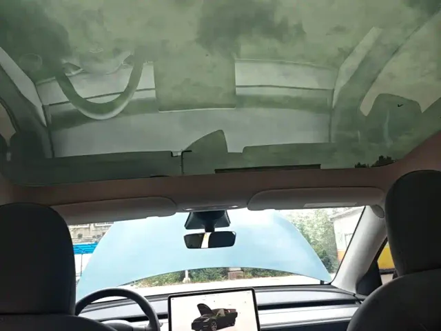 Tesla Model Y — Фото автомобиля 17