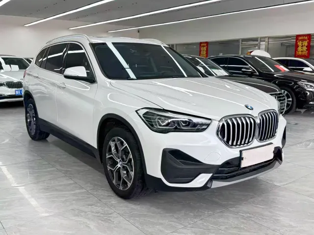 BMW X1 — Фото автомобиля 3