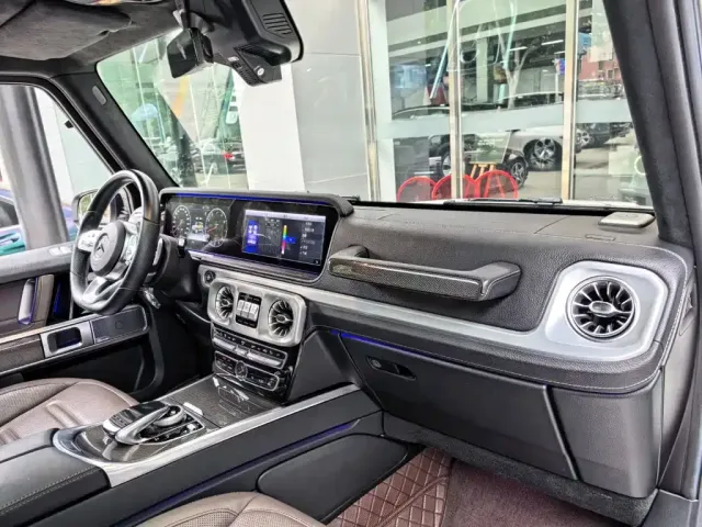 Mercedes-Benz G-Class — Фото автомобиля 10