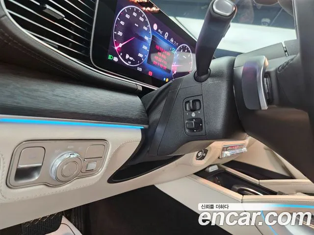 Mercedes-Benz GLE-Class — Фото автомобиля 14