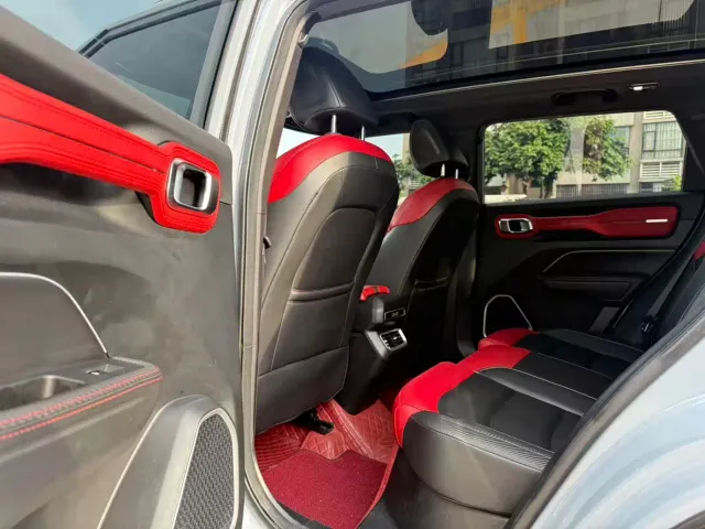 Geely ICON — Фото автомобиля 9