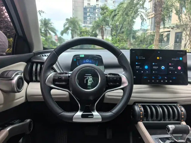 BYD Yuan PLUS — Фото автомобиля 6