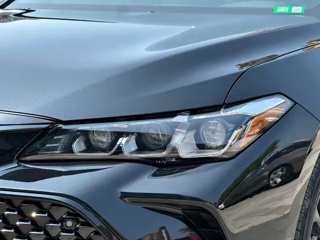 Toyota Avalon — Фото автомобиля 6