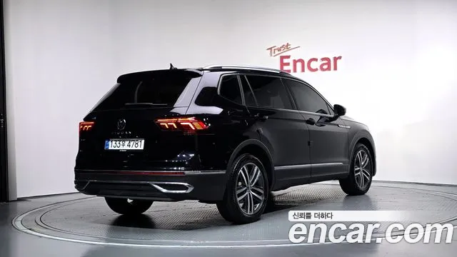 Volkswagen Tiguan — Фото автомобиля 2