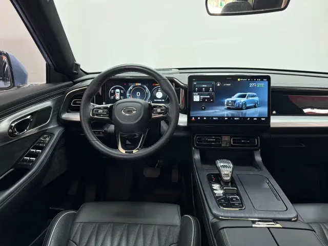 GAC Trumpchi GS8 — Фото автомобиля 10