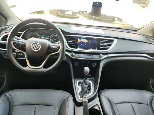 Buick Excelle — Фото автомобиля 5