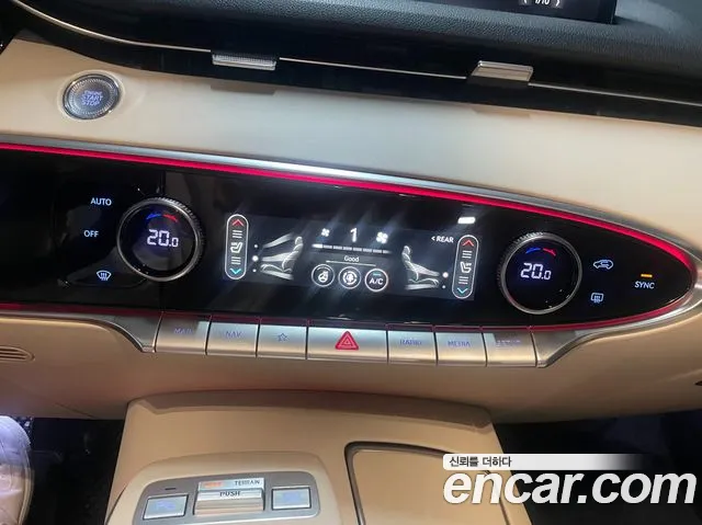 Genesis GV70 — Фото автомобиля 11