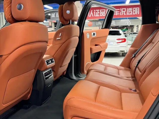 Li Auto L7 — Фото автомобиля 13