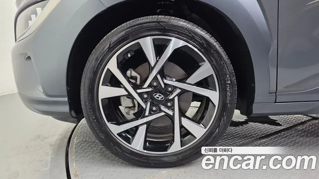 Hyundai Kona Новый Kona Бензин 1.6 турбо 2WD — Фото автомобиля 5