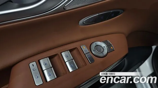 Genesis GV70 2.5T Бензин AWD — Фото автомобиля 23