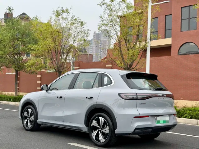 Geely Galaxy E5 — Фото автомобиля 9