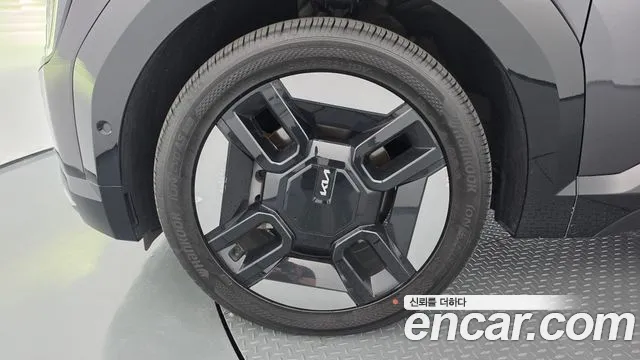 Kia EV9 — Фото автомобиля 5
