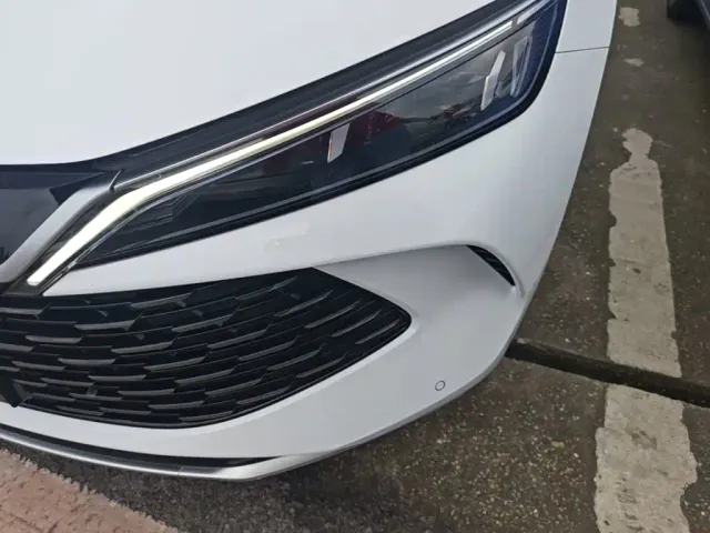 BYD Qin L — Фото автомобиля 23