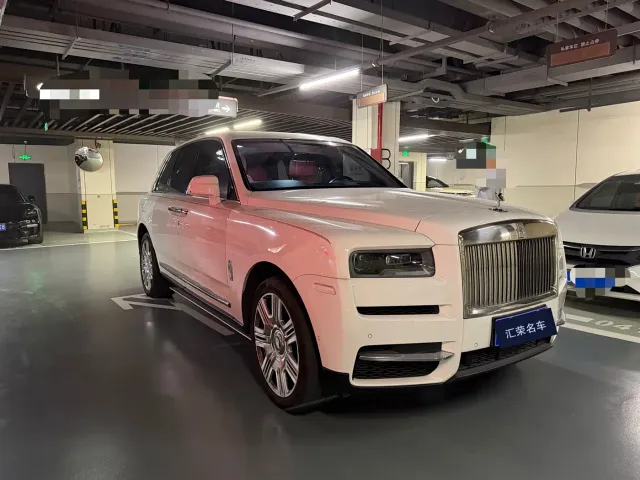Rolls-Royce Cullinan — Фото автомобиля 2