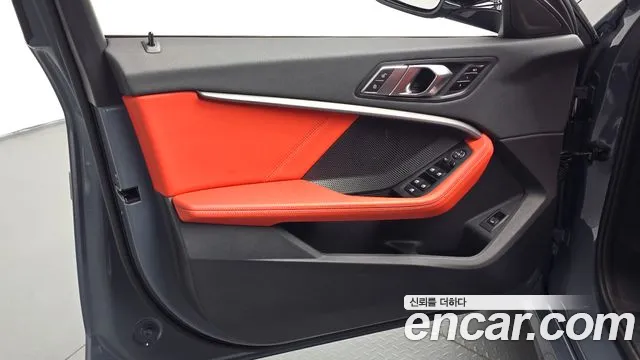 BMW 1 Series F40 — Фото автомобиля 13