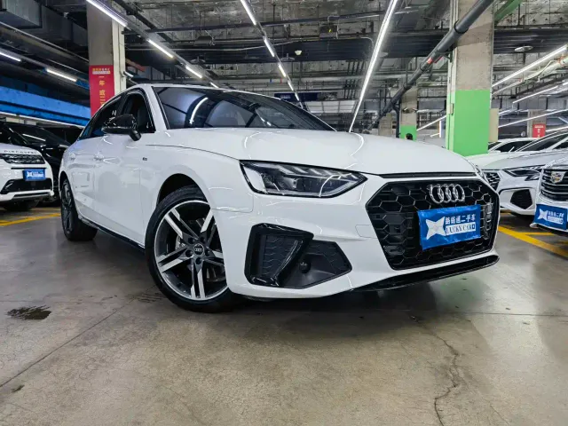 Audi A4L — Фото автомобиля 3