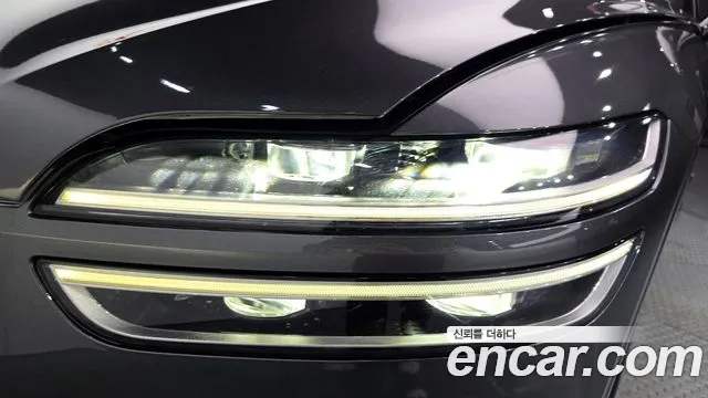 Genesis GV70 — Фото автомобиля 7