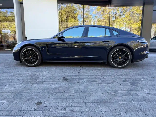 Porsche Panamera — Фото автомобиля 3