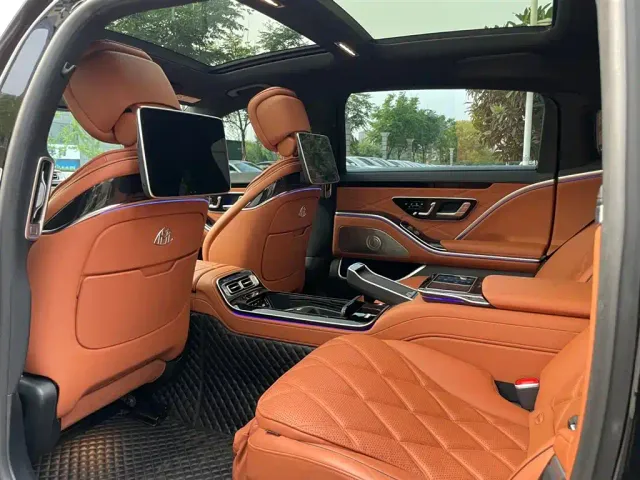 Mercedes-Benz Maybach S-Class — Фото автомобиля 14