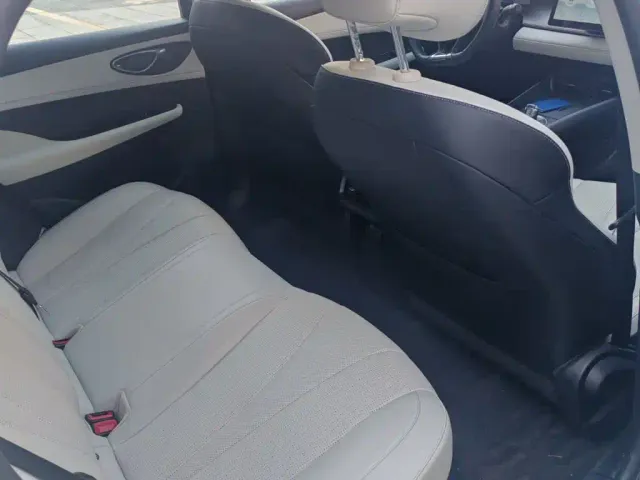 BYD Seal 05 DM-i — Фото автомобиля 10