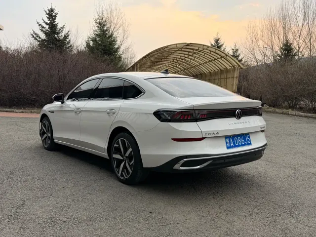 Volkswagen Lamando — Фото автомобиля 5
