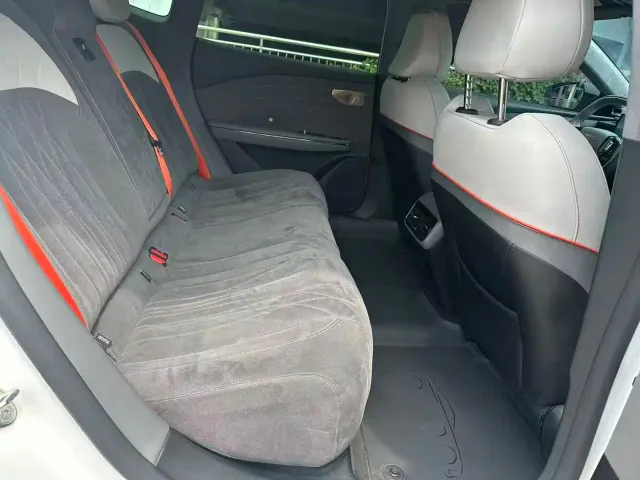 Geely Galaxy E8 — Фото автомобиля 8