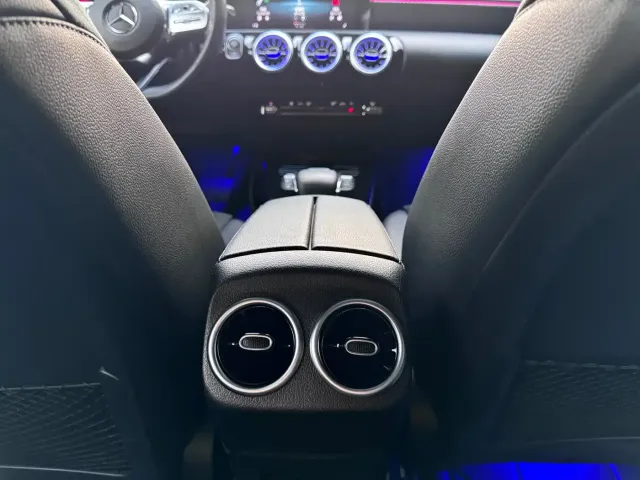 Mercedes-Benz Mercedes-Benz A-Class 2022 A 200 L Sport Sedan Style — Фото автомобиля 11
