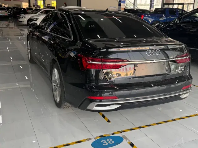 Audi A6L — Фото автомобиля 6