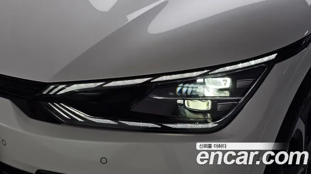 Kia EV6 — Фото автомобиля 6