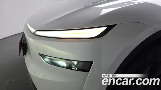 Tesla Model Y — Фото автомобиля 22