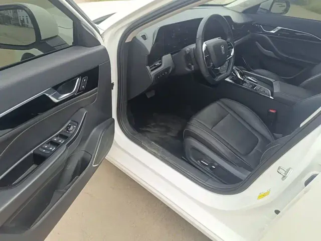 Besturn Besturn B70 2022 3rd Gen 1.5T Auto Delight Edition — Фото автомобиля 15