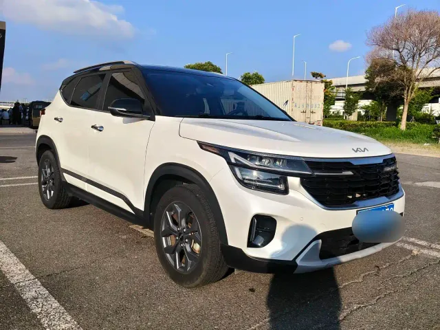 Kia Seltos — Фото автомобиля 3