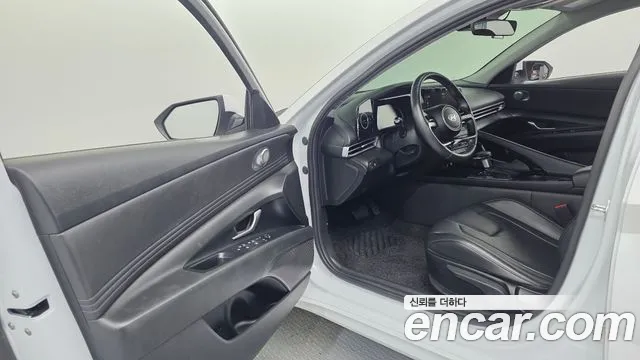 Hyundai Avante — Фото автомобиля 15