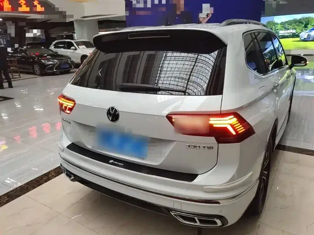 Volkswagen Tiguan L — Фото автомобиля 5