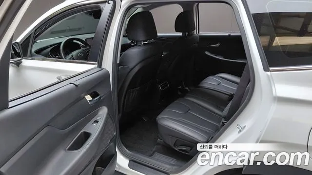 Hyundai Santafe — Фото автомобиля 21