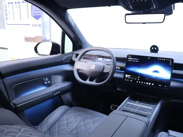 Nio ES8 — Фото автомобиля 14