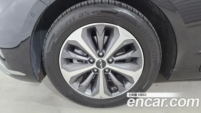 Kia K8 K8 Hybrid — Фото автомобиля 5