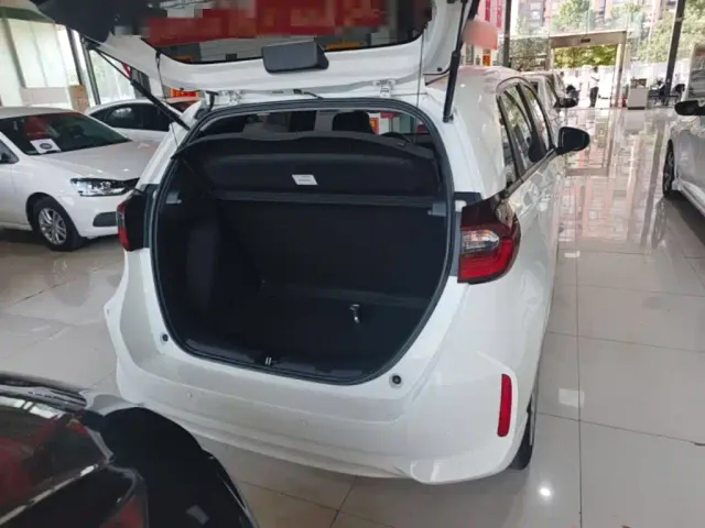 Honda Fit — Фото автомобиля 14