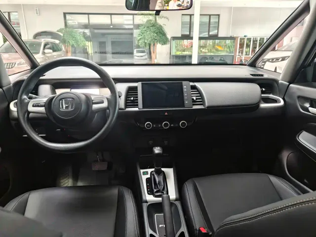 Honda Fit — Фото автомобиля 10
