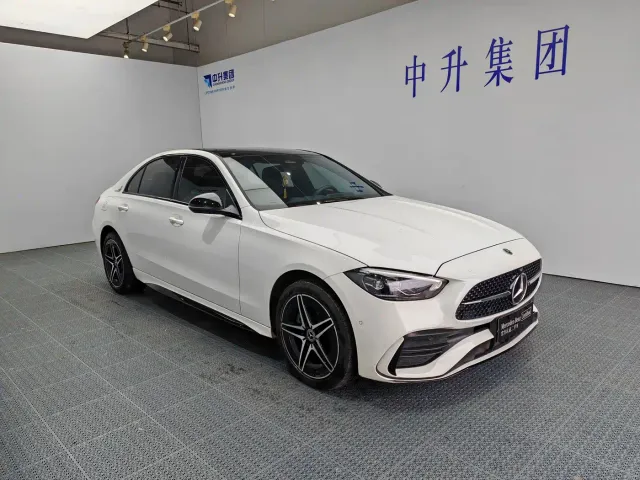 Mercedes-Benz C-Class — Фото автомобиля 3