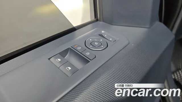 Kia PV5 — Фото автомобиля 30